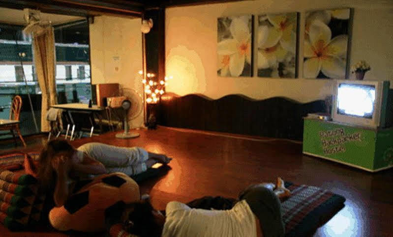 Patong Backpacker Hostel Esterno foto